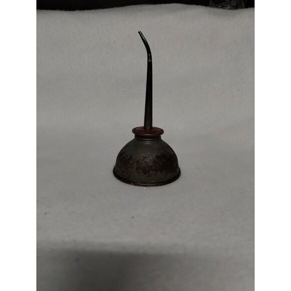 Vintage Metal Thumb Oil Can‎ with Long Spout - Picture 7 of 9